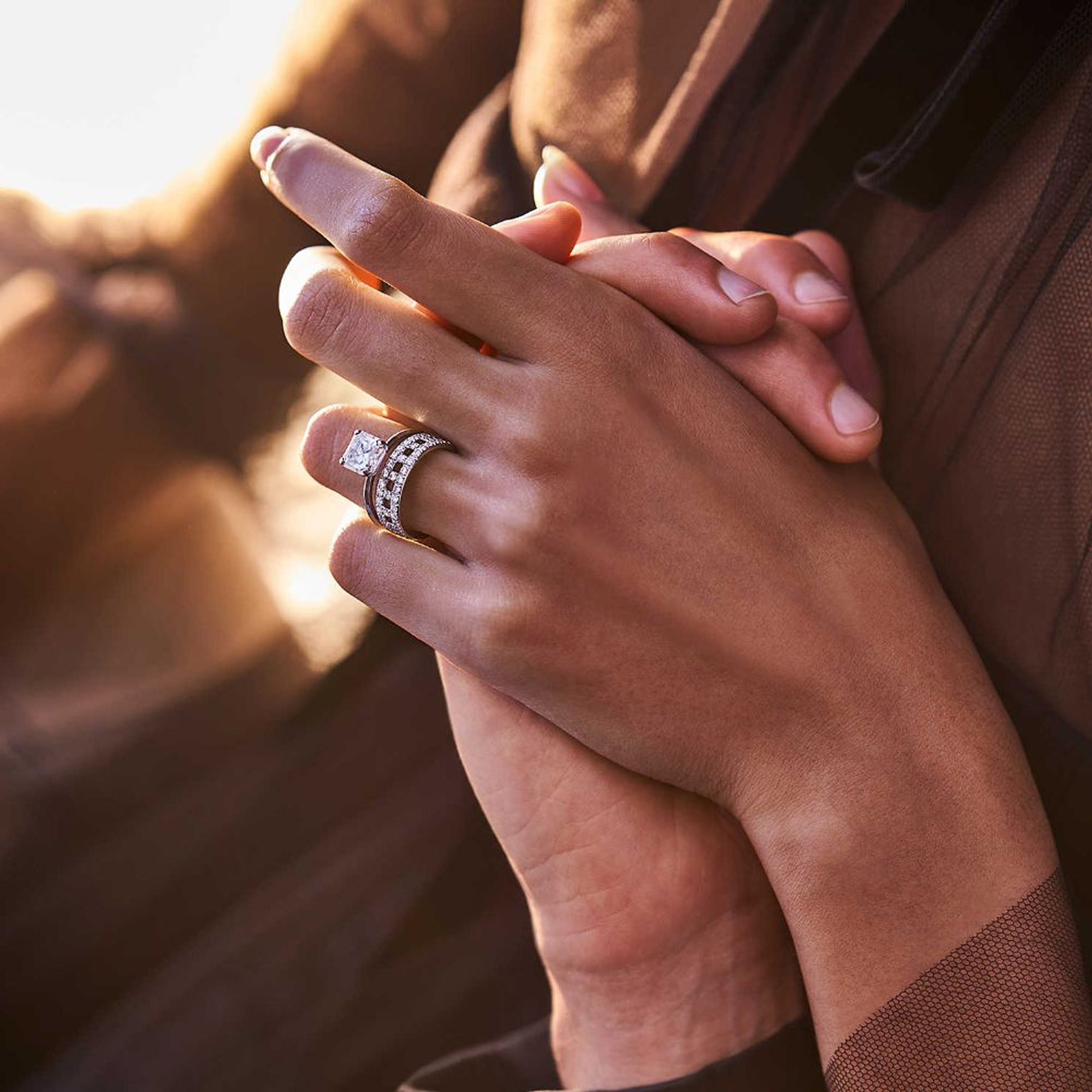 Anillos de compromiso y alianzas de boda
