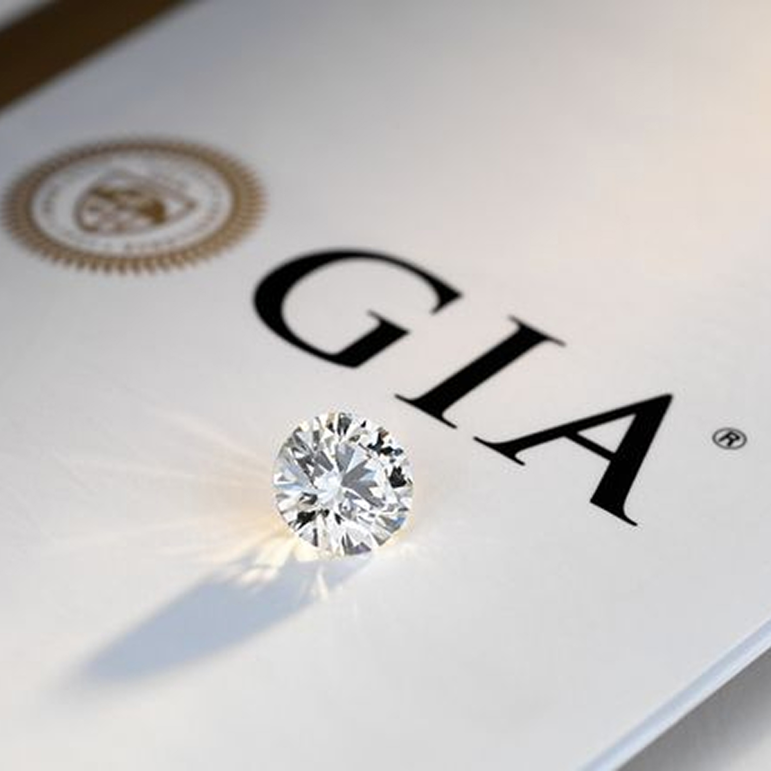 Certificado de diamante con la valoración de las 4C